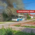 Zapalio se autobus u Mužlji: Na terenu dve vatrogasne ekipe, gašenje požara u toku [FOTO] Zapalio se autobus u Mužlji