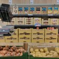 "Ovo je odvratno, kako su to mogli da urade" Poznati supermarket na udaru zbog dečjih proizvoda koji su povezani sa…