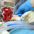"Mali junci i anđeo u telu žene": Doktor potresnom objavom odao priznanje koleginici koja brine o deci na anesteziologiji…