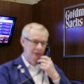 „Goldman Saks”: dolar će dugo biti jak pre svega zbog Trampovih najava visokih carina