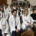 Uručeni ugovori najboljim diplomcima medicinskih fakulteta i srednjih škola