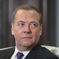 Oglasio se i Medvedev, upozorava Trampa na opasnosti Evrope