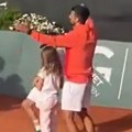 Novak Đoković zaigrao sa Stefanom i Tarom uz veliki hit "Luda po tebe" na Rolan Garosu