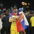 Mahmatoglu: Marko pašo!; Marko: Hvala brate moj!
