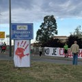 „Free Students Now“: Blokiran Varadinski most u Novom Sadu (FOTO)