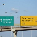 Šta predstavlja oznaka E praćena brojem na auto-putu?