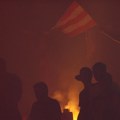 Navijači i fudbaleri Zvezde proslavili duplu krunu kod "Pobednika"
