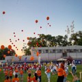 Stadion kraj Morave u znaku najmlađih: Predškolci iz „radosti“ i „mog detinjstva“ održali veliku završnu priredu
