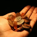 Odbili mu kupovinu u tržnom centru zbog 30 dinara u kovanicama - Novosađanin ostao u šoku