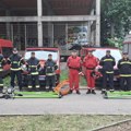 Zajednička obuka vatrogasaca-spasilaca u Kragujevcu za spasavanje sa visina i iz dubina