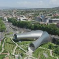 Ruši se nikad završeni futuristički kompleks koji je trebalo da postane novi simbol Tbilisija
