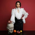 „Život ima smisla samo ako ga zaista živimo, a „Dinastija“ nas vraća upravo toj lepoti“, Suzana Perić o kultnoj seriji i modi…
