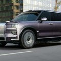 Privatni bioskop na točkovima: "Kineski Rolls-Royce" stigao u Srbiju FOTO
