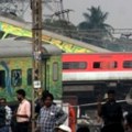 Pet osoba poginulo u sudaru indijskih vozova