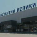 Avion kruži iznad aerodroma u Nišu Poleteo sa zemlje, vratio se, pa ponovo poleteo: Još uvek se ne zna šta se dešava