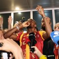 Osimen zvanično u Galatasaraju – spektakularan doček i rekordan transfer
