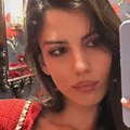 Žena Miloša Bikovića se oglasila iz Rusije: Ivana Malić blista u vatreno crvenom - pokazala raskoš koja je okružuje, ali i šta…