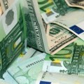 Evro u ponedeljak 117,21 dinar, dolar jači za 12 odsto od početka godine