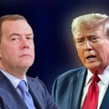 Medvedev opet udario na Trampa: Ironično komentarisao Trampovu odluku o isporuci "tomahavka" Ukrajini
