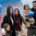 Slavlje u domu bube Miranović: Folkerka čeka treće unuče, na njen rođendan saznali po bebe, a ljudi ne veruju koliko godina je…