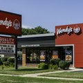 Poznati lanac brze hrane zatvara na stotine restorana