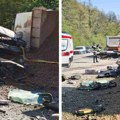 Jezive fotografije sa Iriškog venca: Kamion bez kočnica uleteo u gradilište, kombi smrskan i zatrpan zemljom