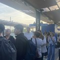 Zastoj u železničkom saobraćaju: Putnici čekaju satima na stanici u Zemunu bez informacija, Srbijavoz menja red vožnje