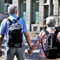 Vlada usvojila odluku: Stižu novi turistički vaučeri za penzionere – evo kako do prijave
