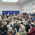 „To nije obilaznica, već pruga kroz grad“: Građani na javnoj prezentaciji u Nišu zatrpali nadležne pitanjima o bezbednosti…