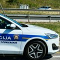 Nereća u Hrvatskoj: Srušio se bor na plaži u Crikvenici, povređeno osmoro ljudi