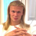 Ерлинг Халанд се ошишао пред нову сезону, вратио је фризуру са почетка каријере