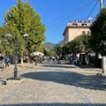 Državljanin Severne Makedonije uhapšen u Vranju zbog prevare: Od starije žene uzeo novac i zlatni nakit