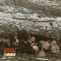 Teška svakodnevica povratnika: Srbi u više sela u mraku gotovo 3 decenije