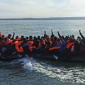 Konzervativna stranka Velike Britanije: Više od 25.000 migranata ove godine prešlo Lamanš čamcima