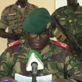 У Гвинеји Бисао војници инаугурисали генерала за привременог вођу земље, после јучерашњег пуча