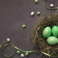 Sa ova 2 prirodna sastojka dobićete prelepu zelenu boju uskršnjih jaja