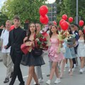 Prodefilovali i mali maturanti škole "Dušan Radović"