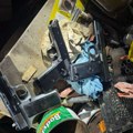 Uhapšene tri osobe u Nišu, zaplenjeni droga, oružje, motocikli i automobili