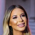 "Vredi bogatstvo, a unutra štroka" Zorannah objavila snimak iz automobila i sada je urnišu: "Ovo je nešto najodvratnije što…