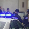 Teška nesreća u Beogradu: Devojka izgubila kontrolu nad automobilom i prevrnula se