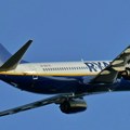 Ryanair osporava tvrdnju da je državljanin Srbije izvučen kroz prozor aviona na letu iz Soluna