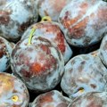 Ево како да сачувате сочне шљиве за хладну зиму Наше баке су знале цаку: Довољно вам је само 10 минута Савршено једноставан…