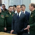 "Nikad veća pretnja od Trećeg svetskog: Rata!" Medvedev: Opasnost od direktnog sukoba Rusije i NATO najveća još od kubanske…
