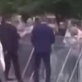 Mrežama kruži snimak atentata na premijera Fica: Pucnji se čuju, on pada na zemlju (video)