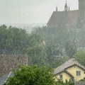 Rhmz popalio alarme, nevreme stiže u vojvodinu Oblaci se otvorili u Subotici, kiša i u Novom Sadu