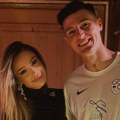 Breskvica napravila "lom": Pevala igračima Slovenije na privatnoj žurci, pa se fotkala sa napadačem Junajteda