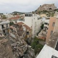 Zasad četvoro poginulih u ruševini zgrade u Atini, traga se dalje