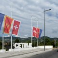 Zastave na pola koplja na Cetinju u znak sećanja na nevine žrtve stravičnog zločina
