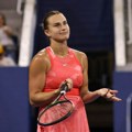 Sabalenka u polufinalu US Opena: Kineskinja bez snage protiv 2. reketa sveta