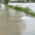 Poplave širom Crne Gore, voda prodrla u kuće, nosi objekte